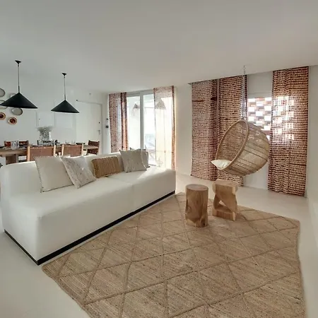 Telhado Luxury Rooftop Retreat With 2 Pools Casa vacanze