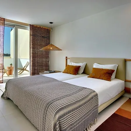 Telhado Luxury Rooftop Retreat With 2 Pools Casa vacanze Albufeira